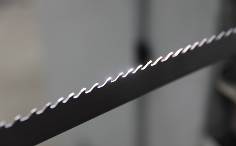 包头双金属带锯条产生切削噪音的原因具体有哪些？